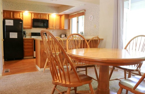 Chautauqua Condo | This is a timeshare condominium complex located on the northern end of Chautauqua Institution at 20 Elm Lane