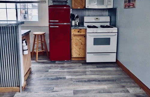 Tidioute House | TIDIOUTE WHISKER BISCUIT-ALLEGHENY RIVER VIEW WITH ACCESS