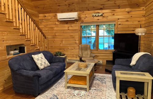 Cohocton Cabin | Timber Haven - Serene log home getaway with AC, Wi-Fi in NY Finger Lakes
