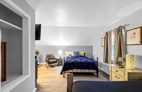 Ellicottville Cabin | Timberline Lodge - Downtown Ellicottville - Room 304