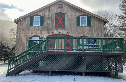 Ellicottville House | Timberline Lodge - Downtown Ellicottville - The Bunk House