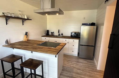 Clare Ski Chalet | Tiny 1 (private hot tub)