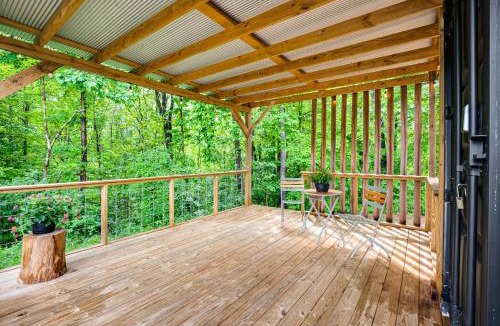 Cumberland House | Tiny Cabin Nature Retreat Near Blue Rock