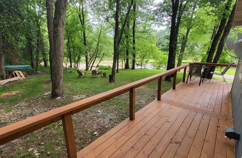 Anderson Cottage | ❤️ Tiny House with Creek Access ❤️