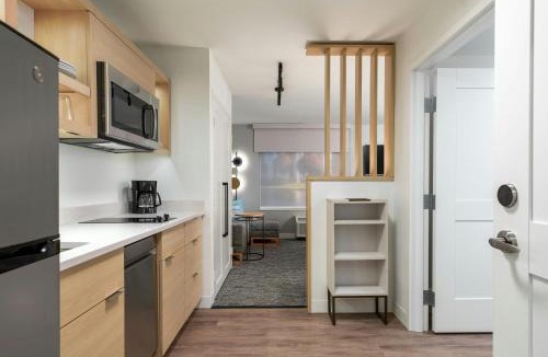 Henrietta Hotel | TownePlace Suites by Marriott Rochester South