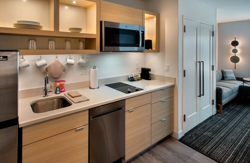 South Portland Hotel | TownePlace Suites by Marriott Portland Airport ME