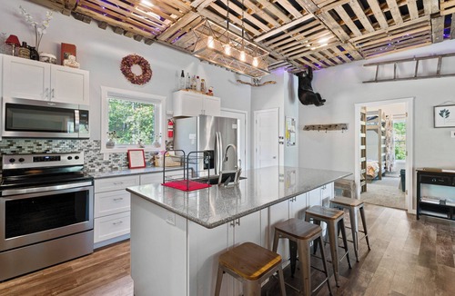 Mountain House | Trailride Hideout
