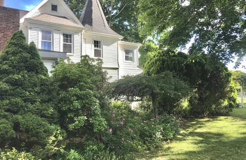 Wakefield-Peacedale House | Tranquil 1875 Victorian with beautiful grounds and inground pool