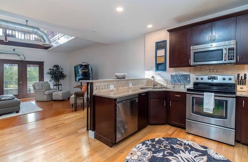 Westfield Apartment | Tranquil 3-bedroom apartment with AC in Westfield
