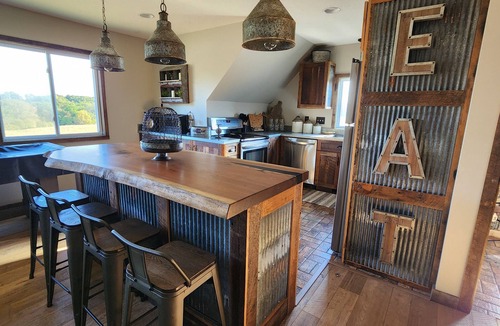 Gambier Apartment | Tranquil Country Loft and backyard paradise in the rolling hills of Gambier, OH