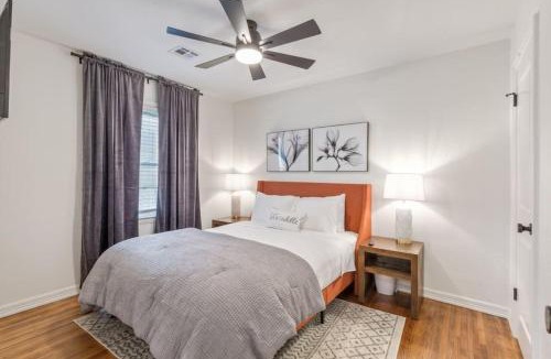 Turner Park House | Trendy in Tulsa | King Bed Expo TU Downtown