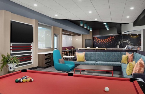 Summit Station Hotel | Tru By Hilton Columbus East Broad