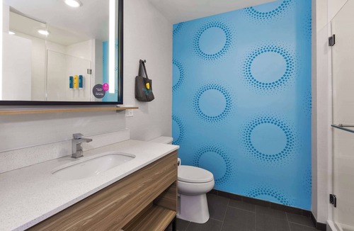 Comstock Park Hotel | Tru By Hilton Comstock Park Grand Rapids