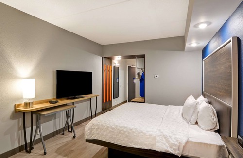 Galeville Hotel | Tru By Hilton Syracuse North Airport Area