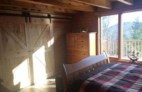 Gilead Cabin | Tumble Down 180 Cabin , Great Mountain Views, Close To Skiing, Hiking & Kayaking