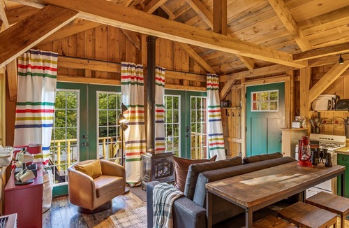 Bethel Cabin | Two Cabins Two Hot Tubs One Great Getaway