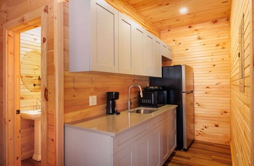 Bethlehem Cabin | Two Floor Townhome Two Couples White Mountains