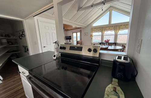 Paris Apartment | Unbeatable Views & Privacy at Blank Slate Farm