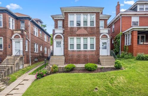 Pittsburgh Apartment | Unique Highland Park 2 Bdr Loft Sleeps 5