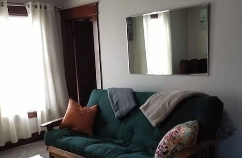 Erie Apartment | University Area 2nd floor Apartment, Personal Chef Available