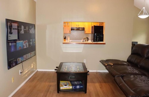 Springfield House | Updated 2 BR/2BA in family friendly neighborhood with extras