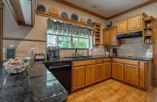 Claremore House | Upland Hills Manor In Beautiful Country Setting!