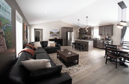 Kenduskeag House | Upscale living in a country setting, in the middle of all that Maine offers