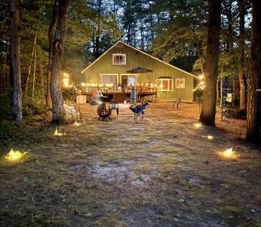 East Baldwin Villa | UPTA CAMP LIMIT 8 cabin