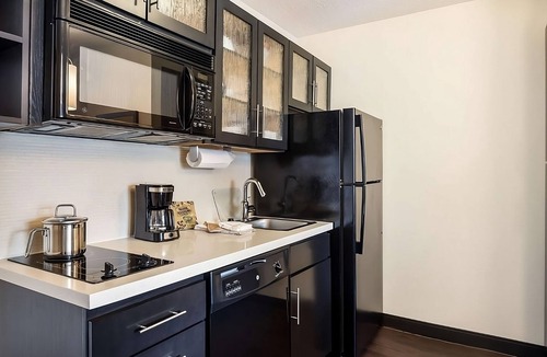 Troy Hotel | Vacation Is Calling, 4 Modern Suites, Pet-Friendly, Near Troy Attractions