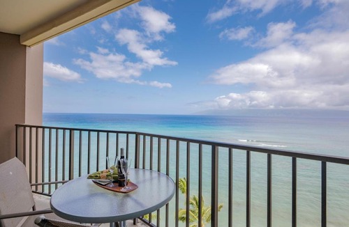 Kahana Apartment | Valley Isle Resort 1204
