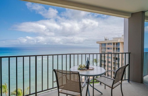 Kahana Apartment | Valley Isle Resort 1204