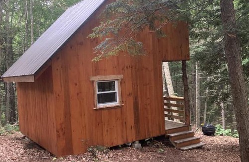 Camden House | Vana Kuti-cabin in the woods