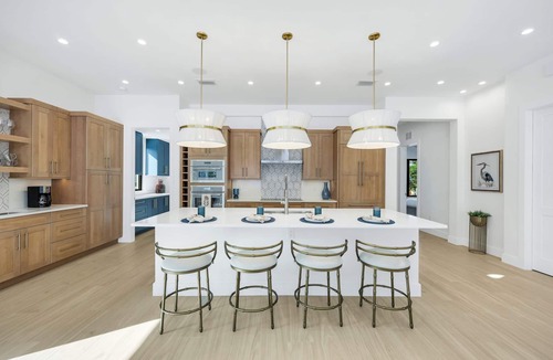 Naples Park House | Vanderbilt Luxury | Private Salt Pool & Spa | Minutes to Vanderbilt Beach
