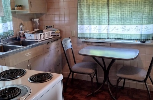 Garfield Heights House | Very cozy and quiet at night downtown and park friendly