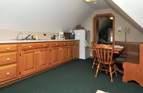 Clearfield Bed & Breakfast | Victorian Loft B & B