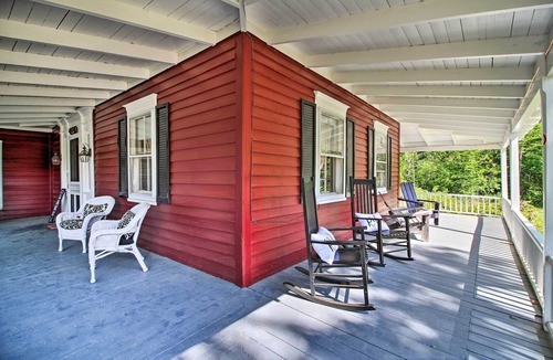 Skylark Beach House | Vintage Schroon Lake Farmhouse w/Private Beach!