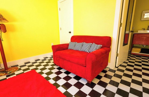 Park Hill House | Vintage themed house in Tahlequah Oklahoma on highland cow farm!