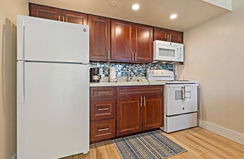 Kahana Apartment | VIP Maui - Amazing Ocean Views at the Royal Kahana