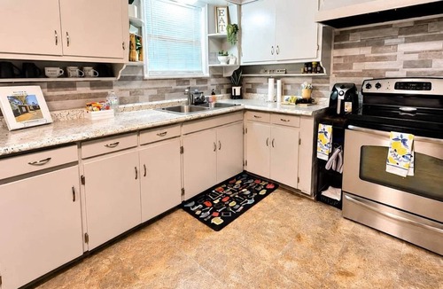 Longview House | Waggoner in Longview