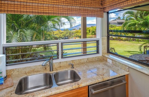 Wailea Condo | Wailea Ekolu #805 Deluxe Ocean View Townhouse! Open Layout, Wifi, Full A/C