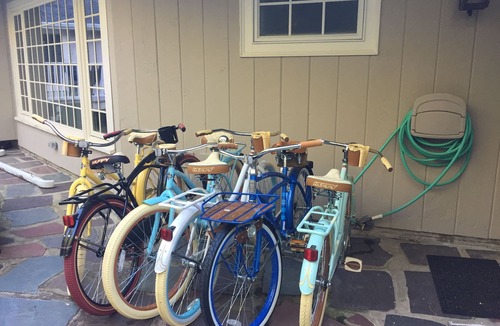 Kennebunk House | Walk to Dock Square and Kennebunk Beach!