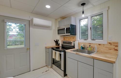 Sorrento Apartment | Walk to Harbor: Pet-Friendly Apt in Sorrento!