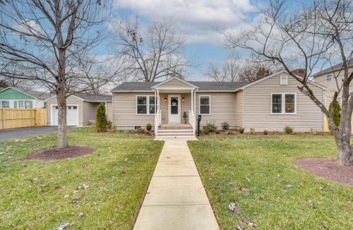 Leesburg House | Walk to Leesburg Historic District: Family Retreat