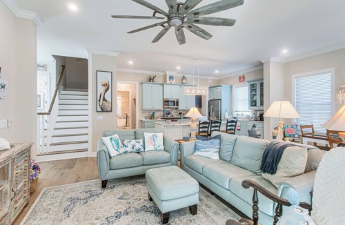 King City House | Walk to Public Beach: Hideaway in St Simons Island