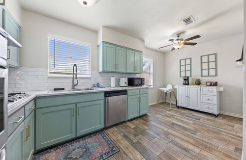 Arlington House | Walk to World Cup! - Gated Heated Pool - Playset - 6 Beds