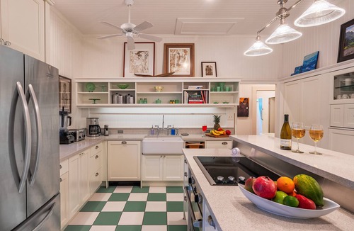 Lanikai House | Walker Beach House - Lanikai Ocean Front Lic.#1990/NUC-1757