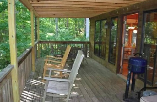 Skyland Cabin | Watch the PGA TOUR, Relax in a Mountain Hot Tub