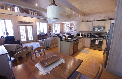 Southport House | Waterfont Southport, Maine Cottage - Beautifully appointed 3-bedroom getaway