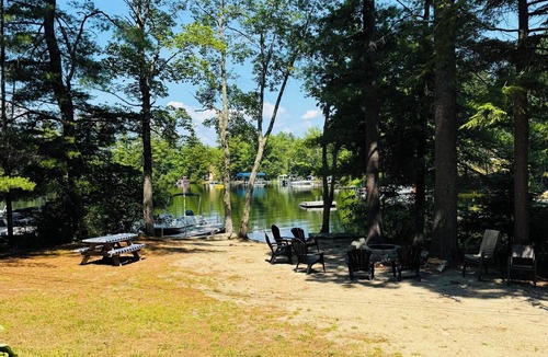 Windham House | Waterfront 3BR Home on Little Sebago Lake