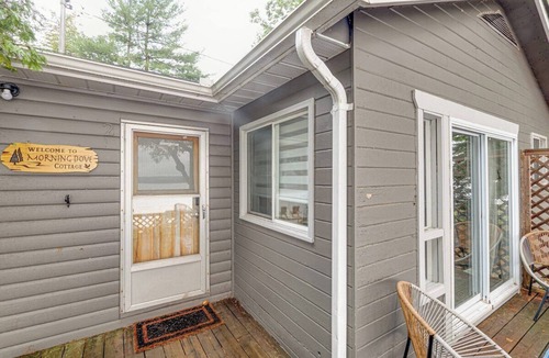 Algonquin Highlands Cabin | Waterfront Morning Dove Cottage on Halls Lake